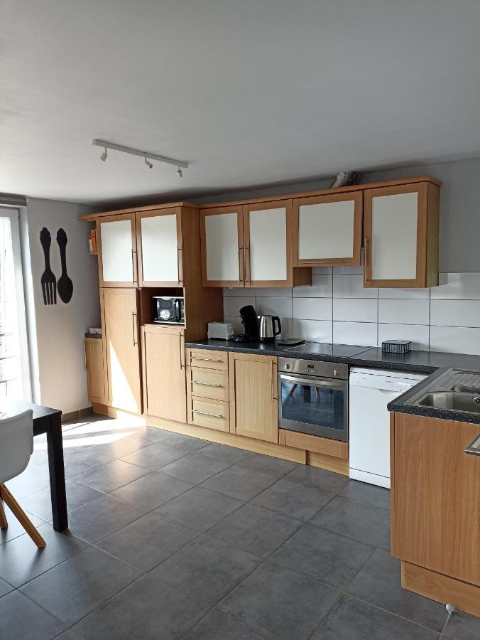 Loft paisible sur les hauteurs du centre ville Spa Extérieur photo