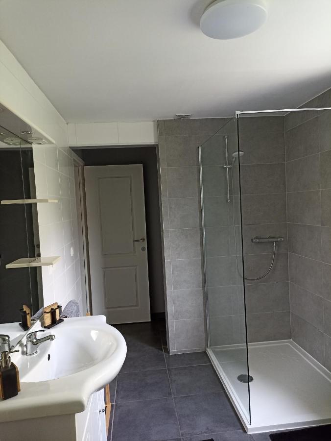 Loft paisible sur les hauteurs du centre ville Spa Extérieur photo